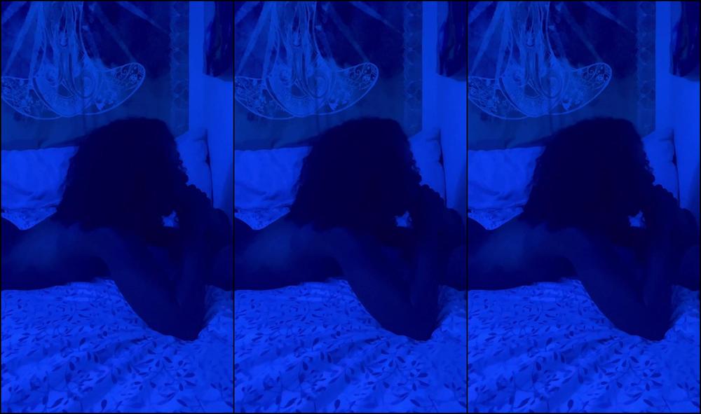 Unicornriah When U Wake Up Horny And It S Still Sleep