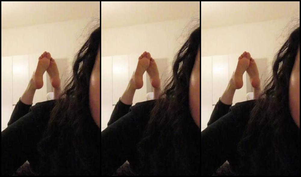 Neolasoles Nicknamed Neolasoles Onlyfans The Pose P I Look A Bit Different Cause I Dont Have Makeup On