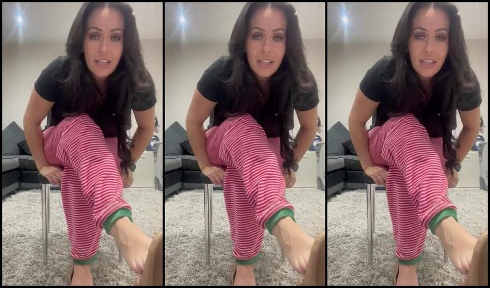 Queen1991 Nicknamed Queen9999111 Foot Fetish 03 20 2024 Onlyfans Video Tiny