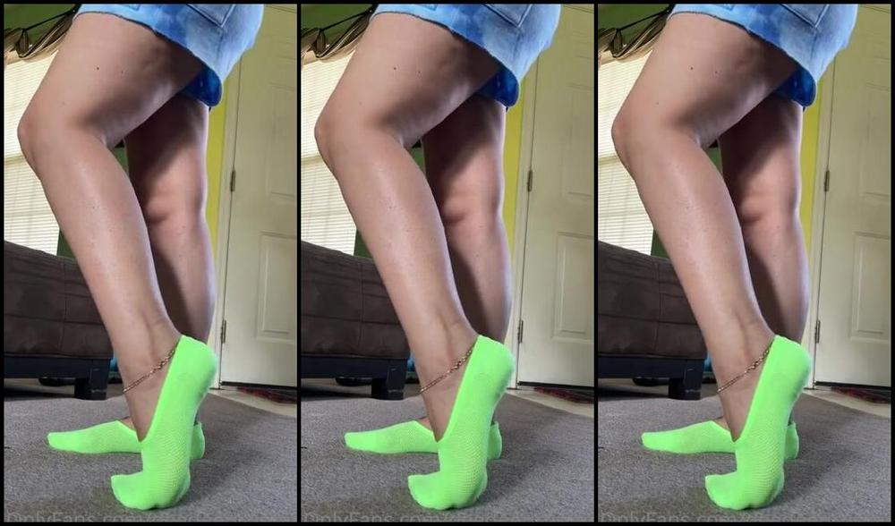 Deedeericanfeet Onlyfans As Requested In These New Green Neon No Show Socks