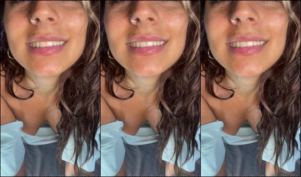 Queenstarb Your Latina Neighbor Is Back As She Really Enjoyed Having You At Her Feet Now She Wants T