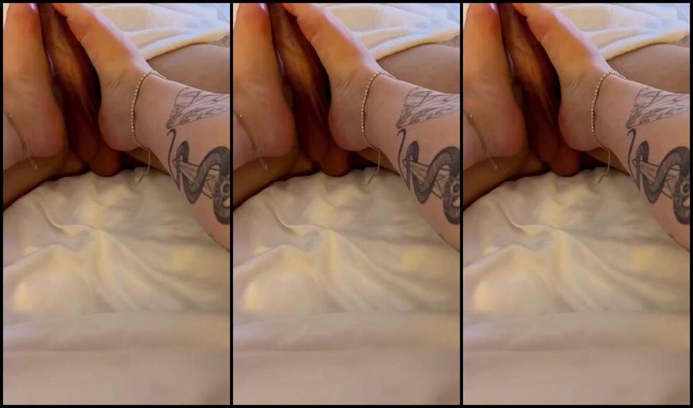 Paws And Klaws Foot Fetish 08 19 2024 Onlyfans Video 11Min Ball Busting Followed By A 2Min Footjob