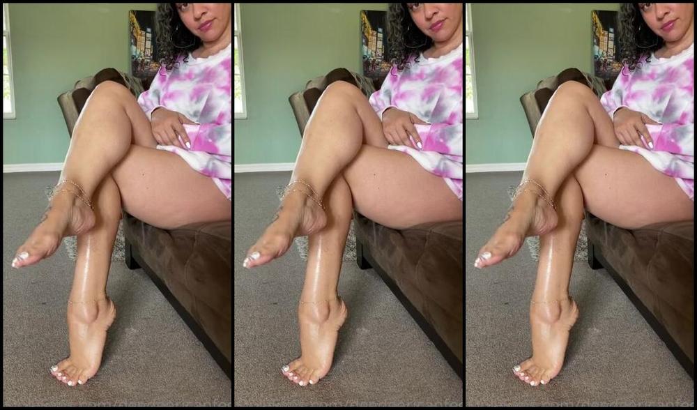 Deedeericanfeet Onlyfans Happy 4 Th As Requested Barefeet And Legs With Old Pedi