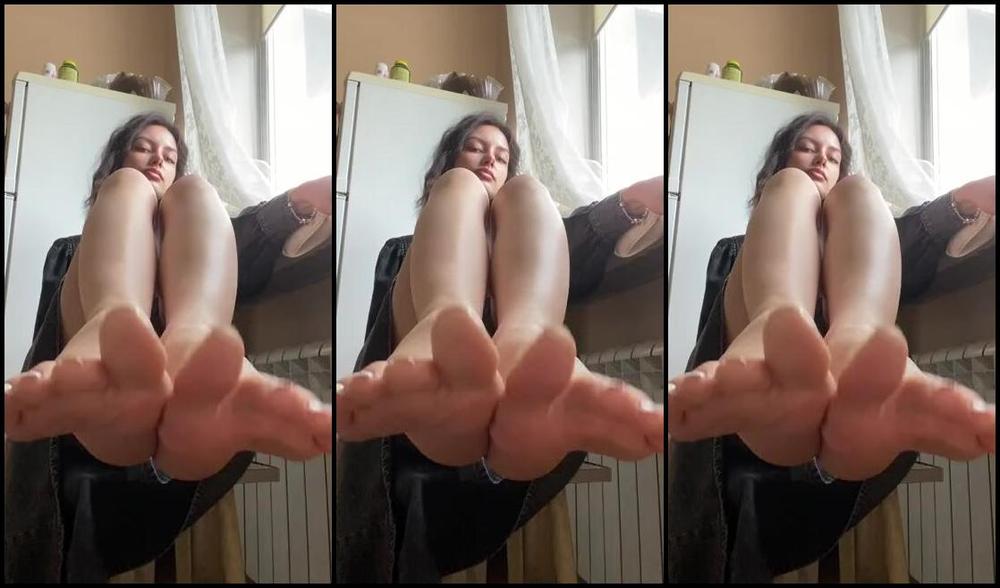 Marta Petarda Nicknamed Itsmartapetarda 04 28 2024 Onlyfans Video Все Что Тебе Нужно Это Сосать Мои Пальцы Ног С Моим Новым Педикюром Ie