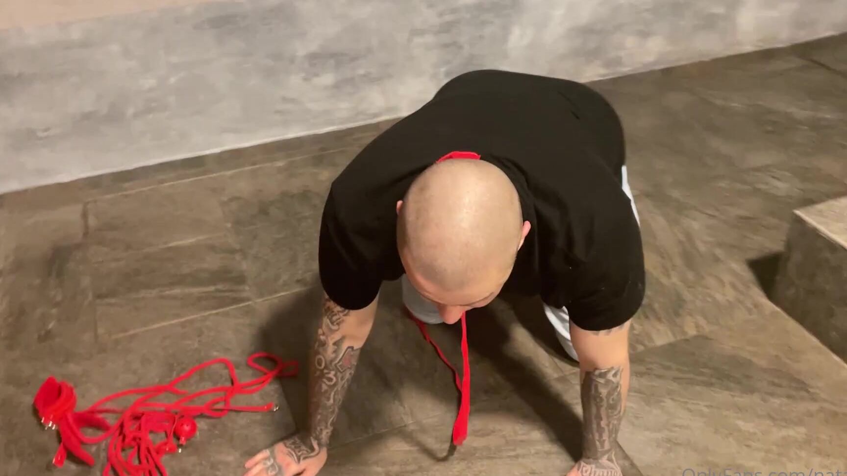 natalkan-21-11-2021-2280381552-pan-mrdu-prod-call-me-g-official-video-starring-otto-ferocity