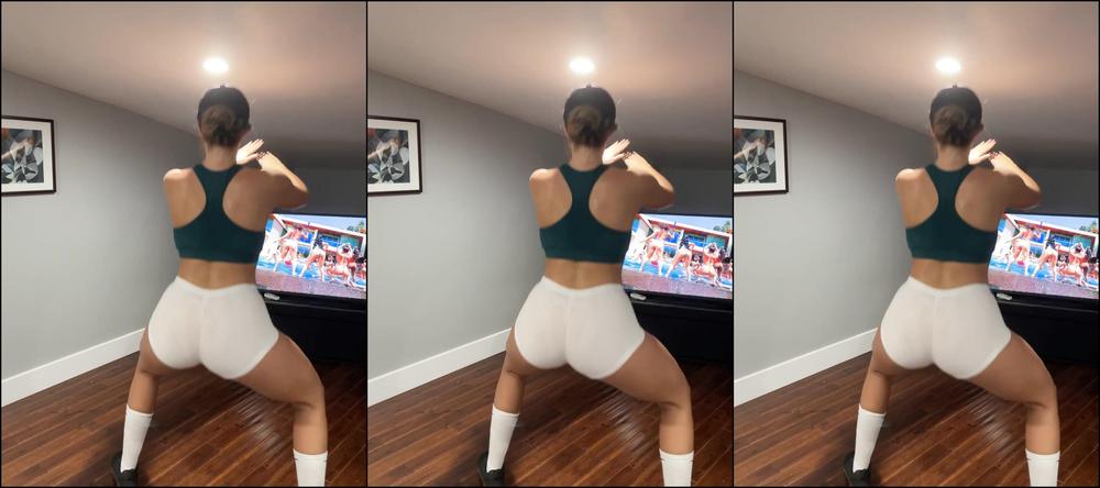 Bigduchvip 2226844590 09 21 2021 A Lil Bit Of Bodysuit Amp A Lot Of Booty Shorts A Whole Damn Movie For