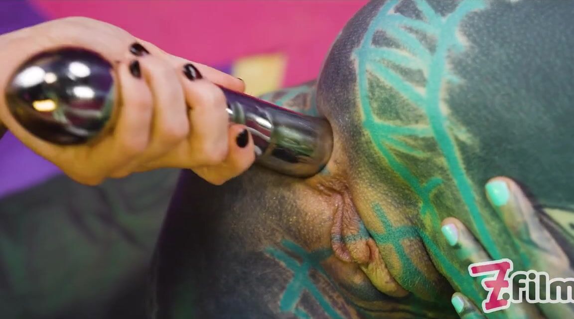 Miss Flora Nicknamed Missfloraberlin Onlyfans Now In Your Inbox Lt3 Anuskatzz Anuskatzzvip Comes Over To Have Fun With Me And Brings