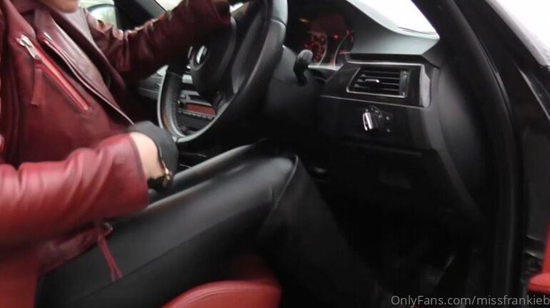 Missfrankiebabe Lets Go For A Sunday Drive