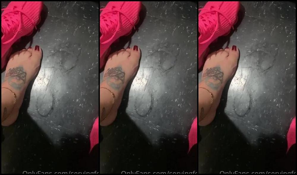 Servingbarefeet Aka Servingfet Onlyfans Sweaty