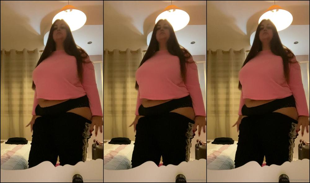 Haveyoumetmissjones This Is A Real Fly On The Wall Moment In Time As I Get Ready For A Night Out On The