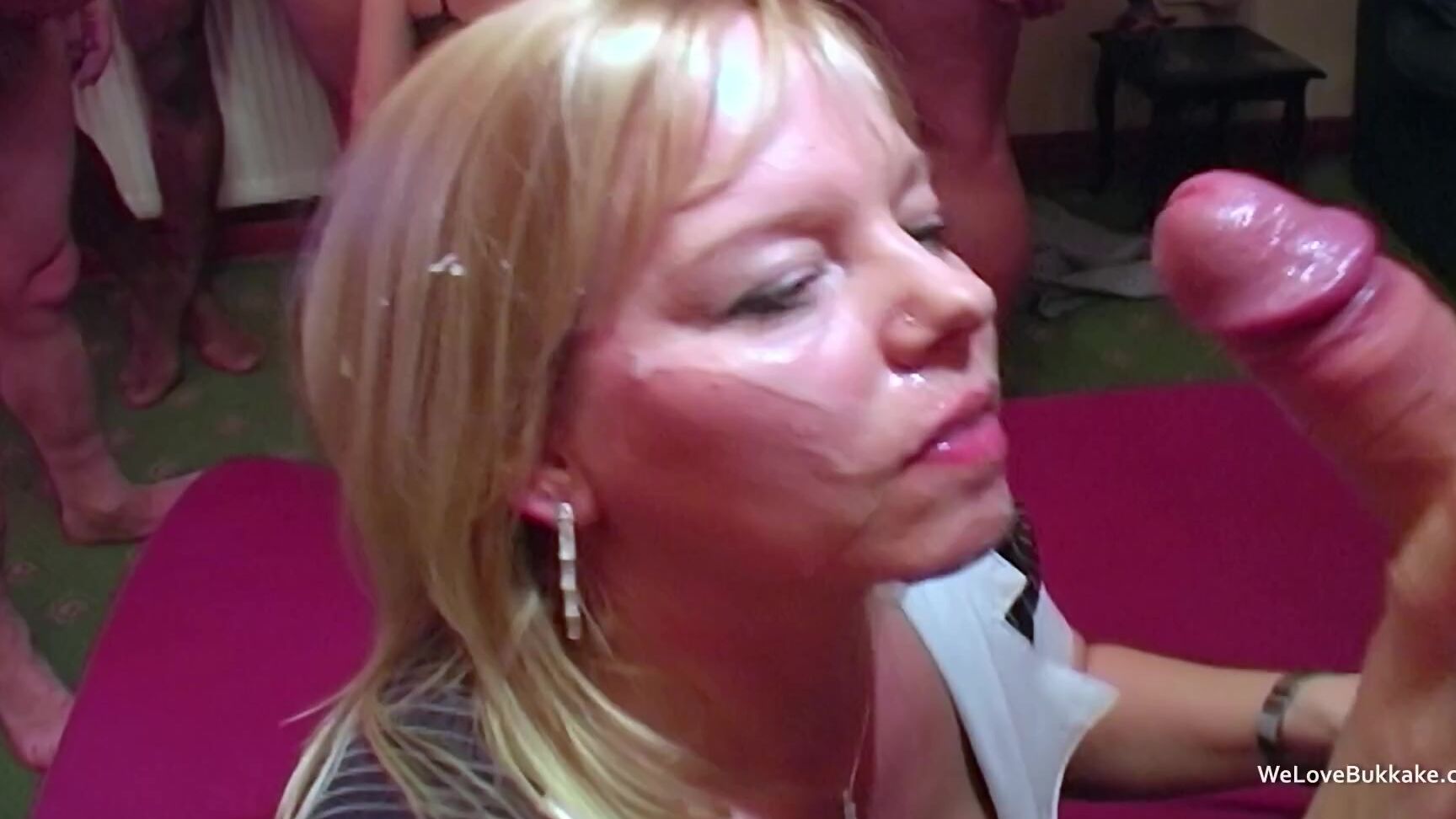 Welovebukkake Donna X Bukkake In Her Office