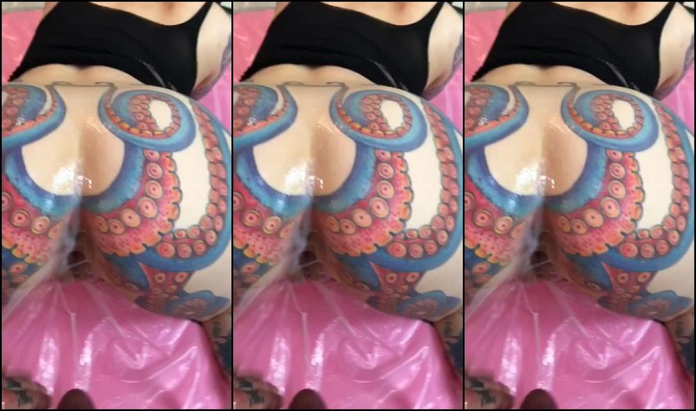 daizhamorgann-31-03-2018-8296478-fill-my-mouth-with-lube-face-fuck-me-in-my-latex-mask