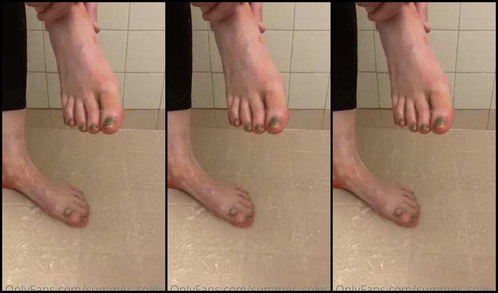 Summer Solesis Nicknamed Summer Solesis Onlyfans What Kind Of Candy Should I Try Next 2