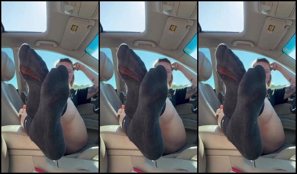 Goddess Flower Nicknamed Smokinflowers Foot Fetish 10 22 2024 Onlyfans Video Come On Weirdo Hurry Up And Sniff My Sweaty Gym Feet Like The Little Loser You