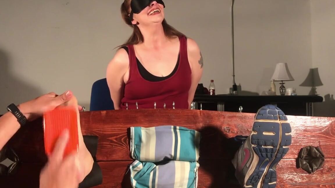 Devilsfootstool Onlyfans Kristy Tickled In Stocks 1