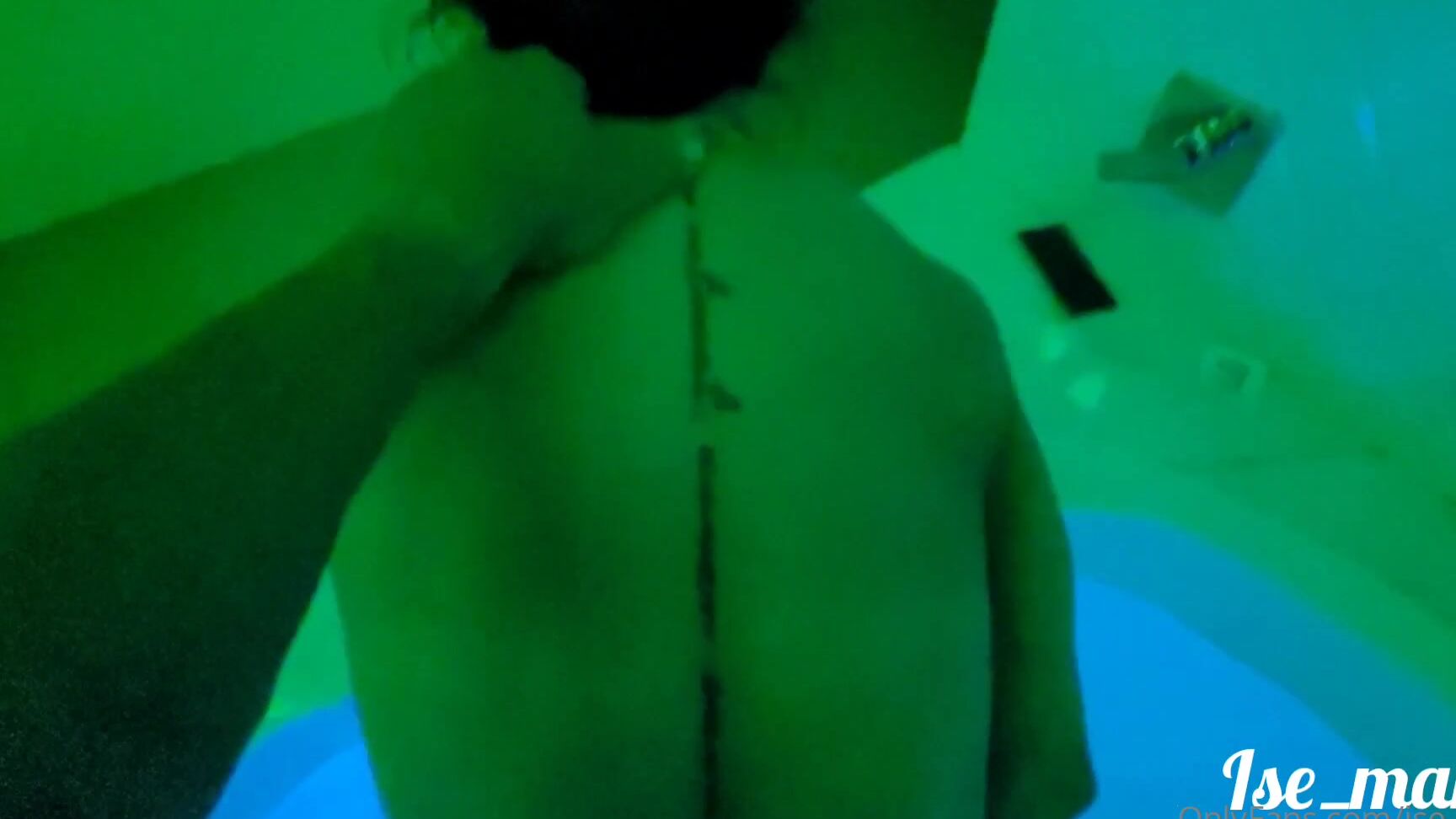 Ise Mah Blowjob Rimming Him Wet Fuck At The Bathtub