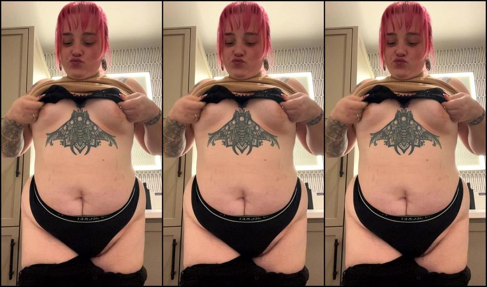 Lotusbabylynn 3564288753 11 13 2024 Bathroom Flashes At Work Hehehehe