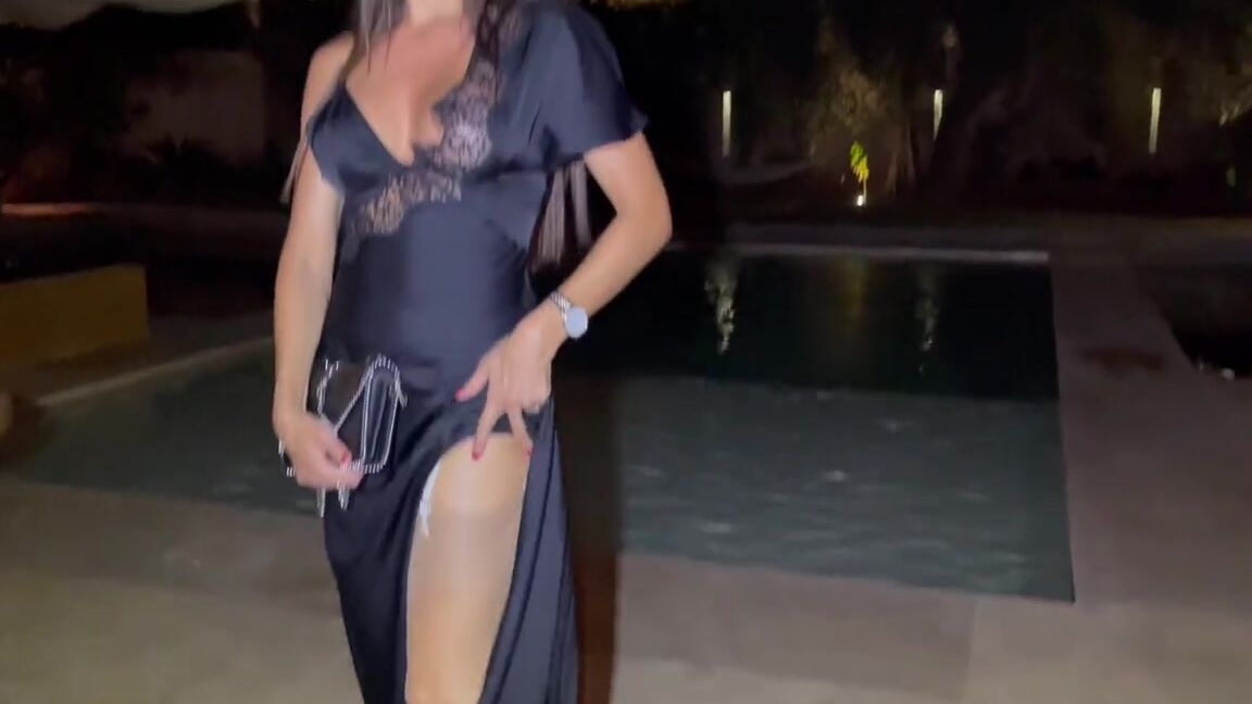 Alysanylon2 09 07 2023 Onlyfans Video New Teaser Video Hard 164 Robe De Soiree Chic Lingerie Coquine Bas Nylon Et Talonsp