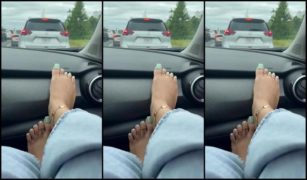 Queenjodiieetoes Aka Prettyfeetonly1800 Onlyfans Traffic Traffic Minds Well Show Off