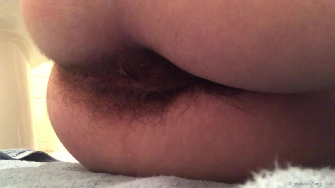 Hannah Hunt Nicknamed Horny Hippie Onlyfans Some Very Practical Hairy Safekeeping