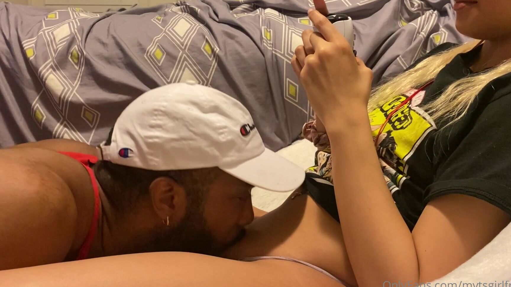 Mytsgirlfriend Watch Babe Distract Me While I Try To Play Video Games Tip Us If You Love Us