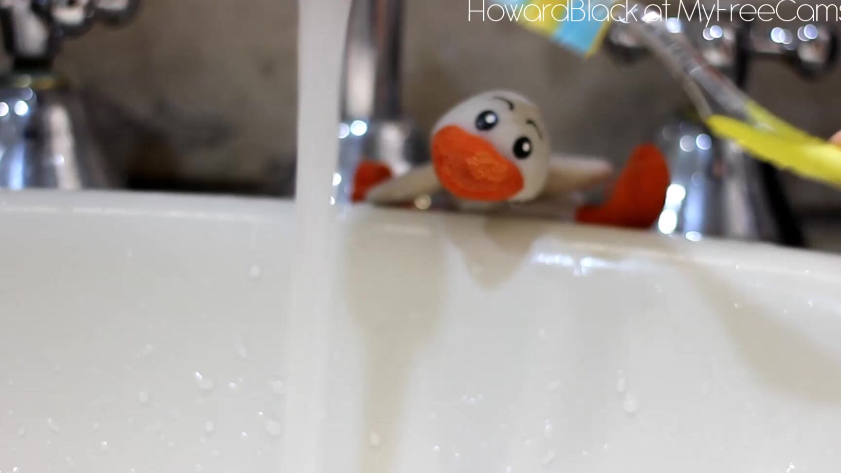 Gweenblack Howard Bath Full Hd P