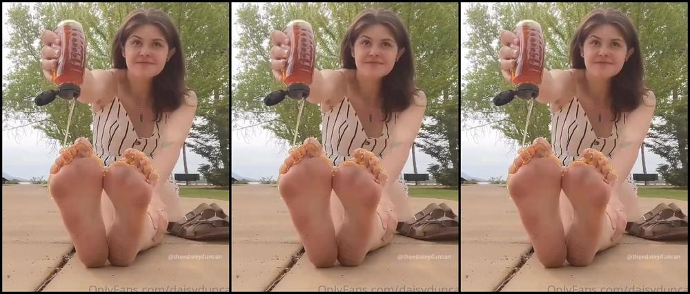 Daisy Duncan Nicknamed Daisyduncan Onlyfans 2 Minute Honey In The Park