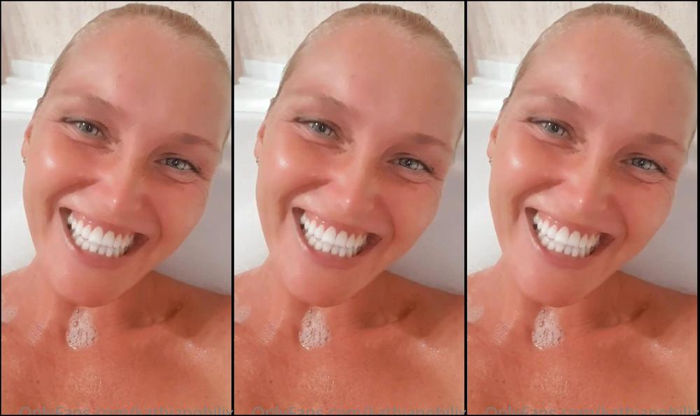 Kathianobilixx Bath Time With Your Mommy