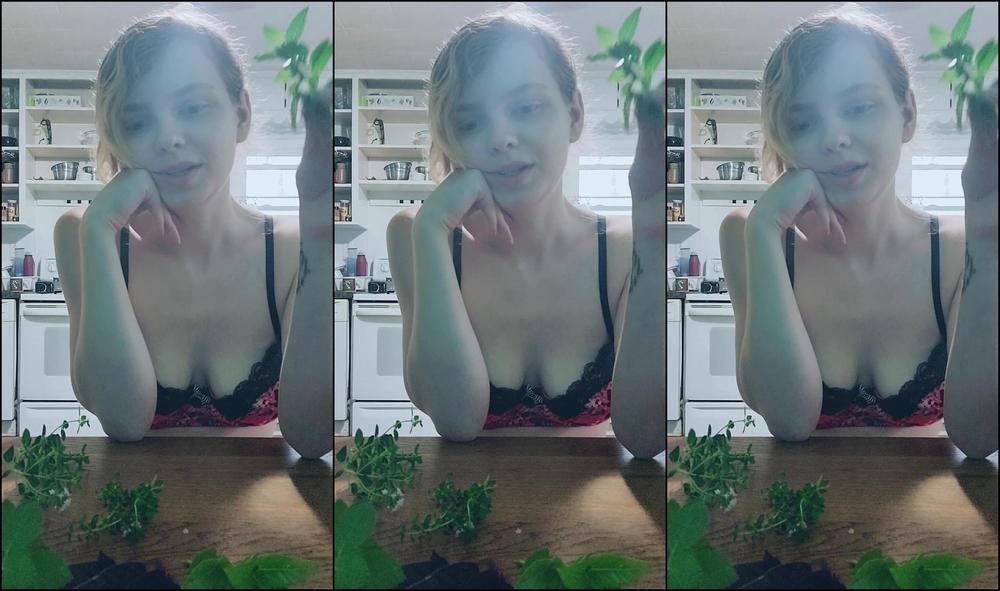 Lyrictiana A Lil Check In