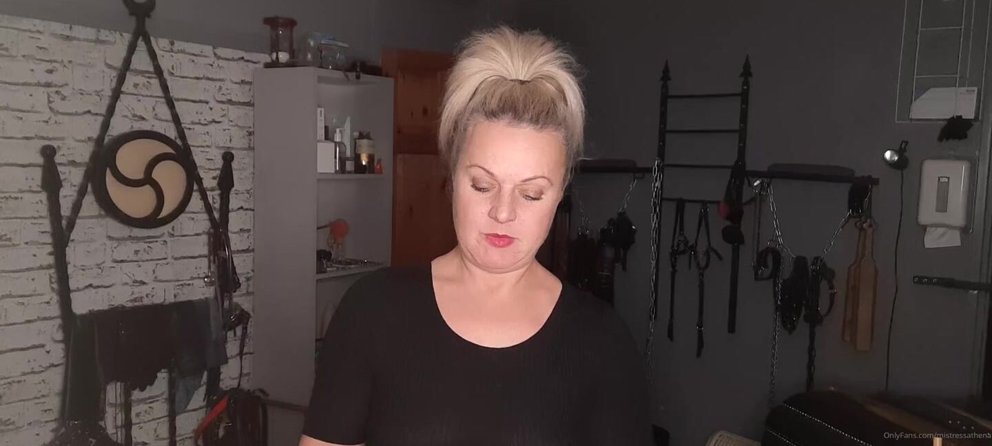 Mistress Athena Nicknamed Mistressathena Onlyfans Just Hand It Over Keep It Coming Findom