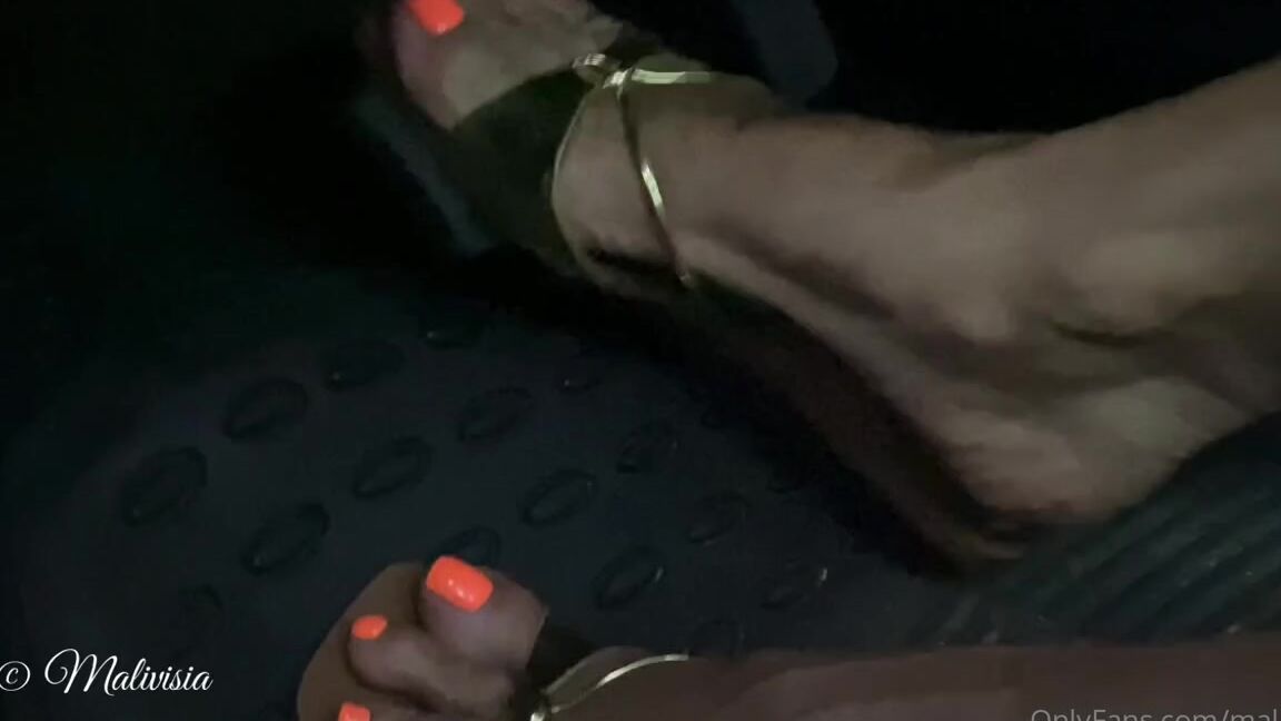Malivisia Nicknamed Malivisia Onlyfans 07 08 2022 Imagine Se Por Baixo Dos Meus Ps