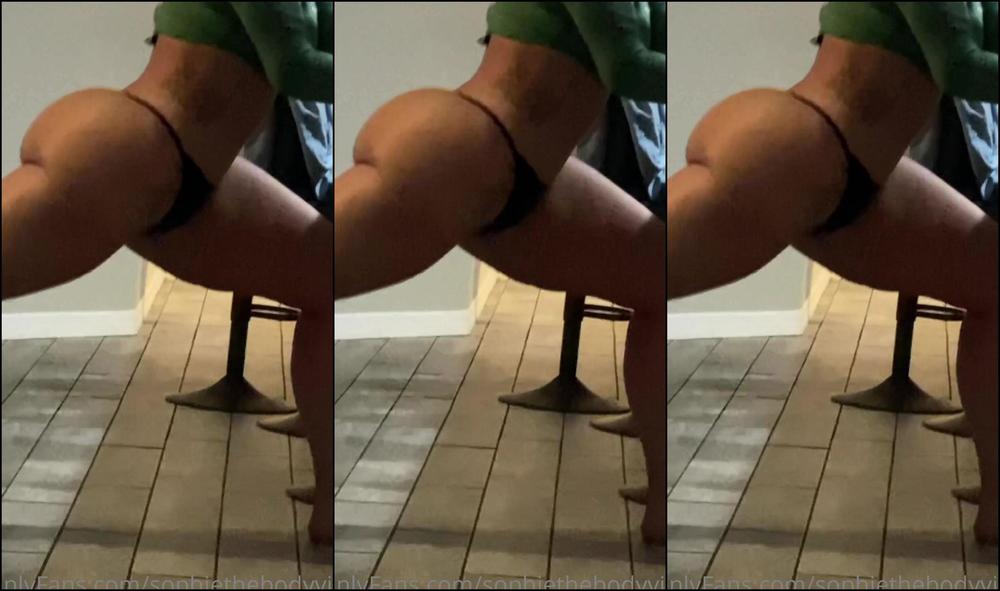 Sophiethebodyvip 2005926885 01 10 2021 Hi Baby What You Doing How S Your Day Going