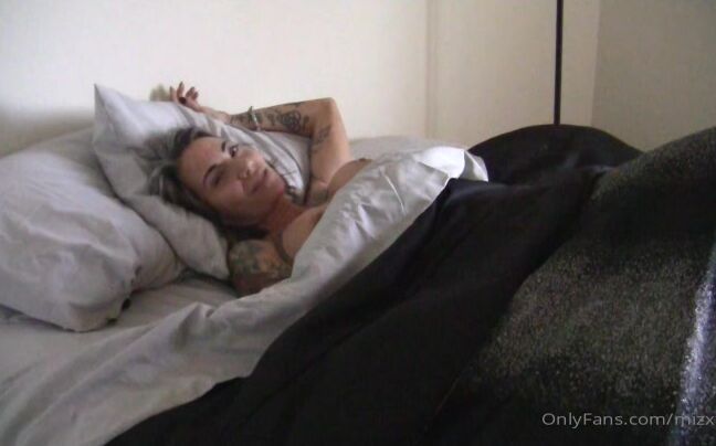 Mizxtrix 1499109560 12 22 2020 Join Me In Getting Off This Morning I Won T Tell If You Re Already At Work Your