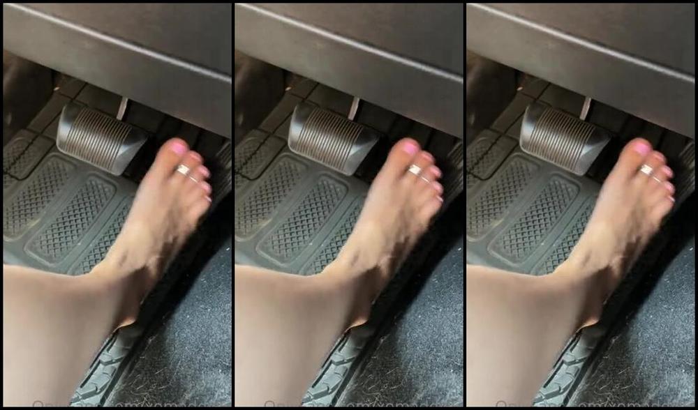 Goddess Kaylee Aka Xomaddykxo Onlyfans For You Car Losers That Want Me To Pump Ur Pedalp