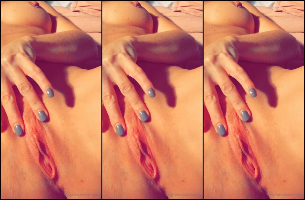 Sarahclayton The Bare Essentials Just Me In Thigh Highs And A Freshly Charged Toy What Better Way T