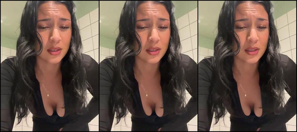 "Vidiverse" bathroom, milf, pussyplay, smoking, vibrator Milf in the bathroom vibrator play manyvids