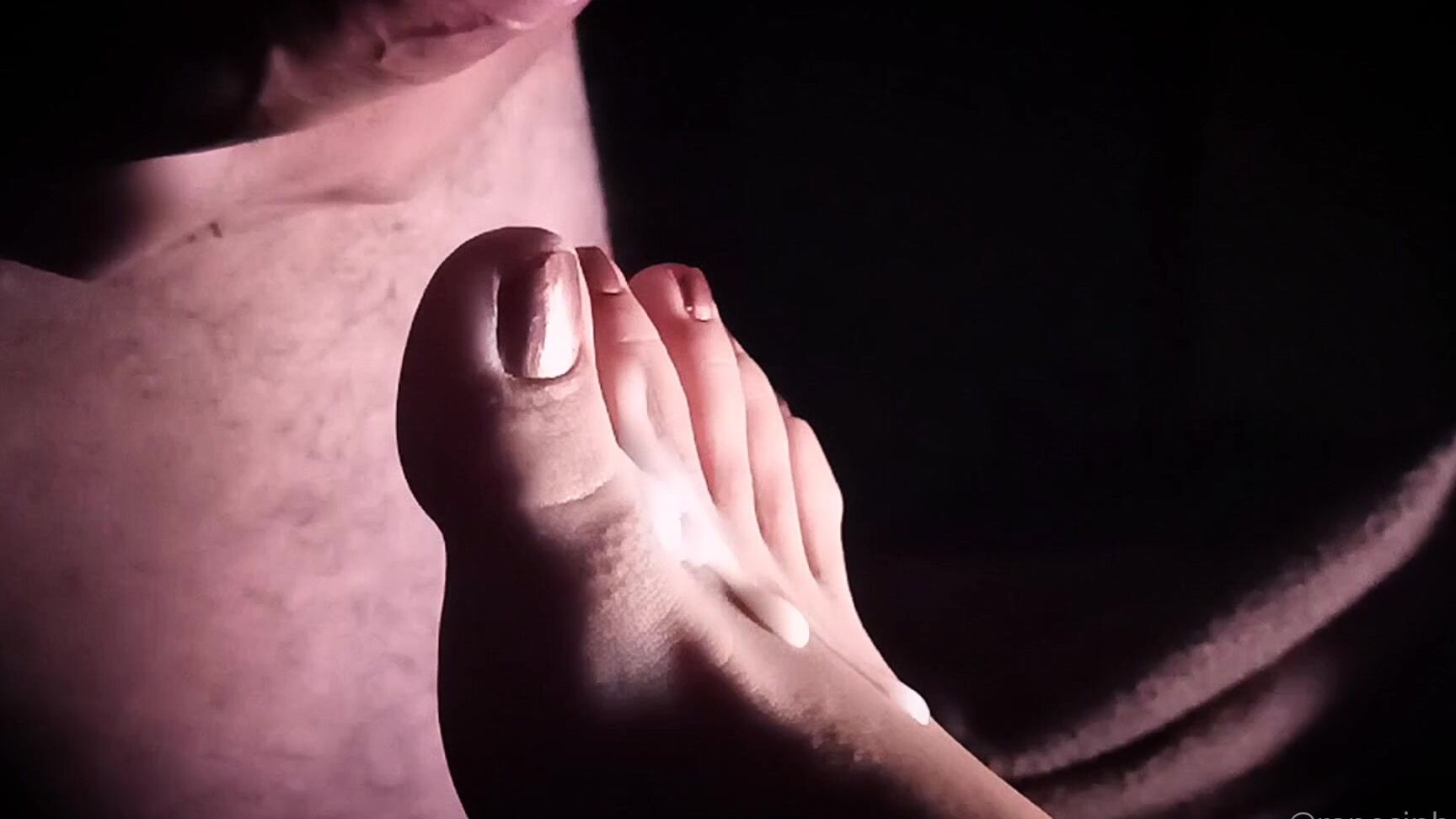 Raposinhafeet Gozada No Pezinho Em C Mera Lenta Cumshot On My Feet In Slow Motion