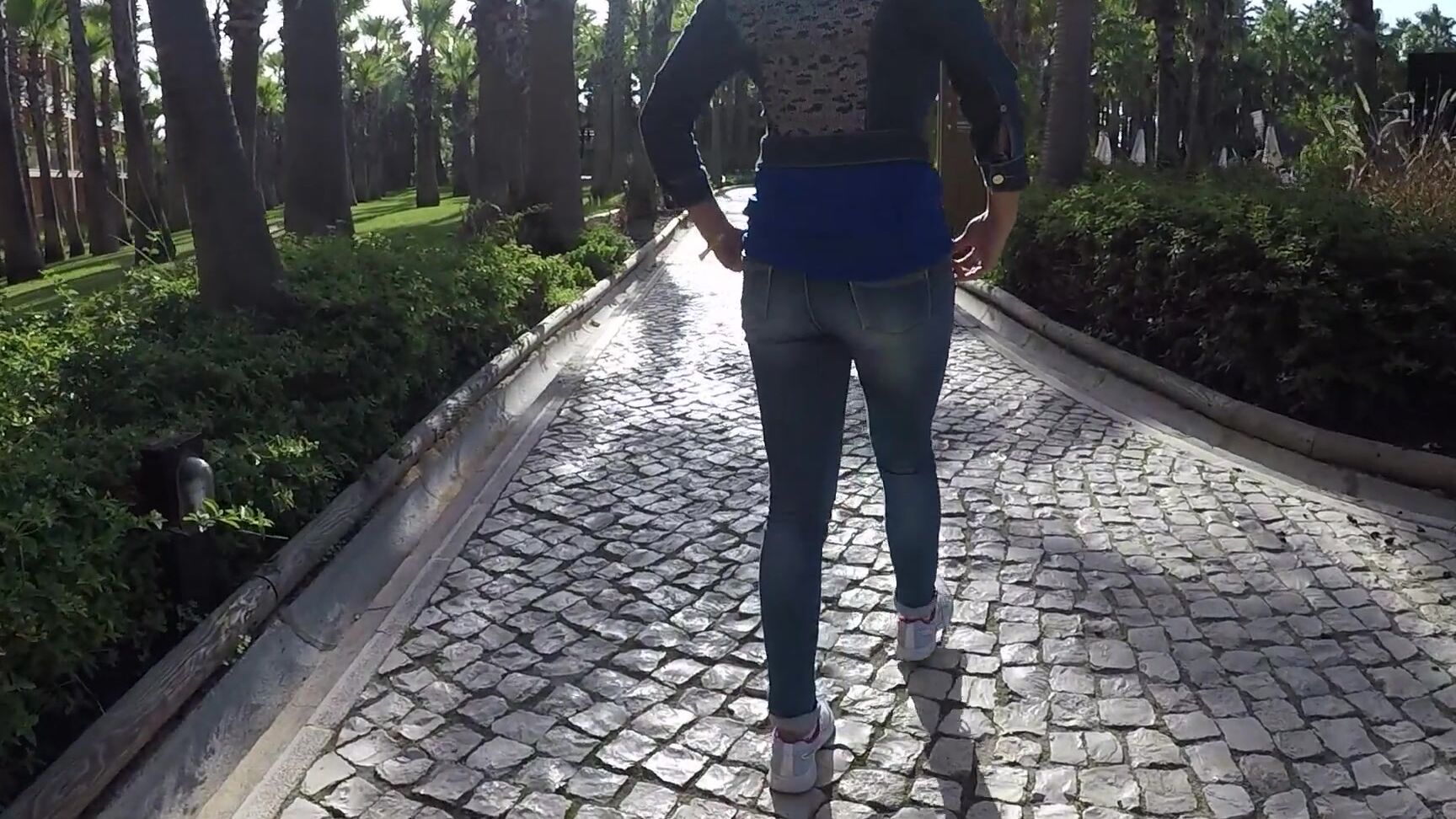 no-bra-stroll-to-the-hotel-beach Pornhub