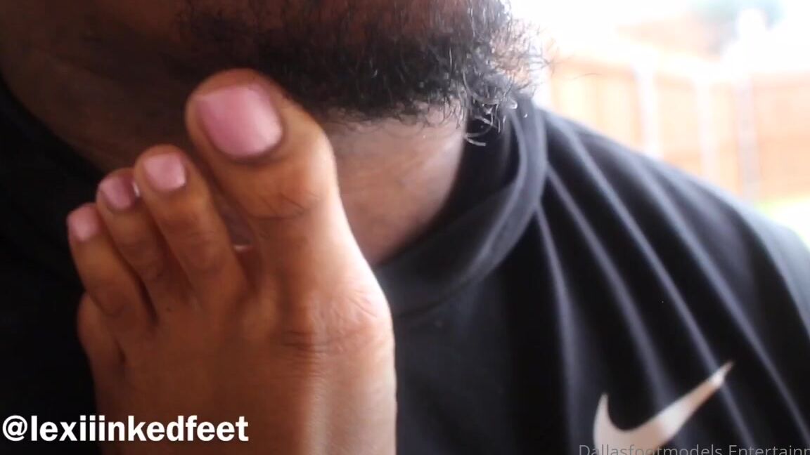 Dallasfootmodelsent Imanireignx Sucking The Goat Toes