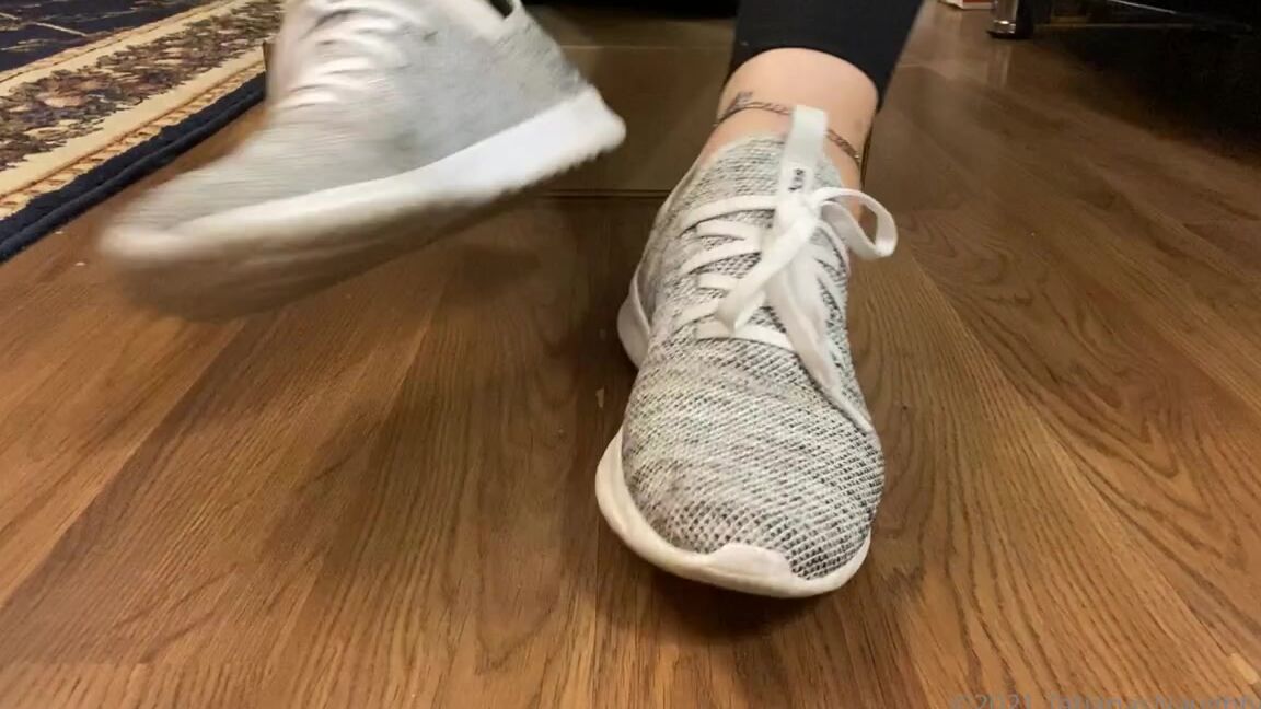 Tatianasnaughtytoes Nicknamed Tatianasnaughtytoes Onlyfans New 2021May10 Coming Home From The Gym My Toenails Are Still Naked And All Natural I Can T Wait