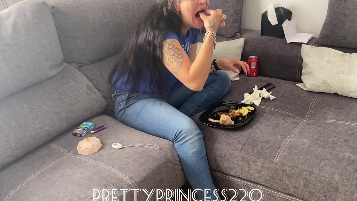 Prettyprincess220 05 26 2023 Onlyfans Video Farting Burping Smoking And Eating Pec0S Eruptos Fumar Y Comer
