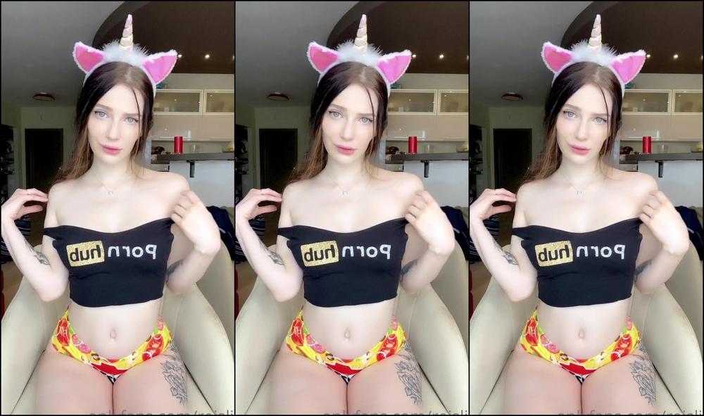 Reislin Pizza Slut Is Ready For Sweet Masturbation With You Be Car