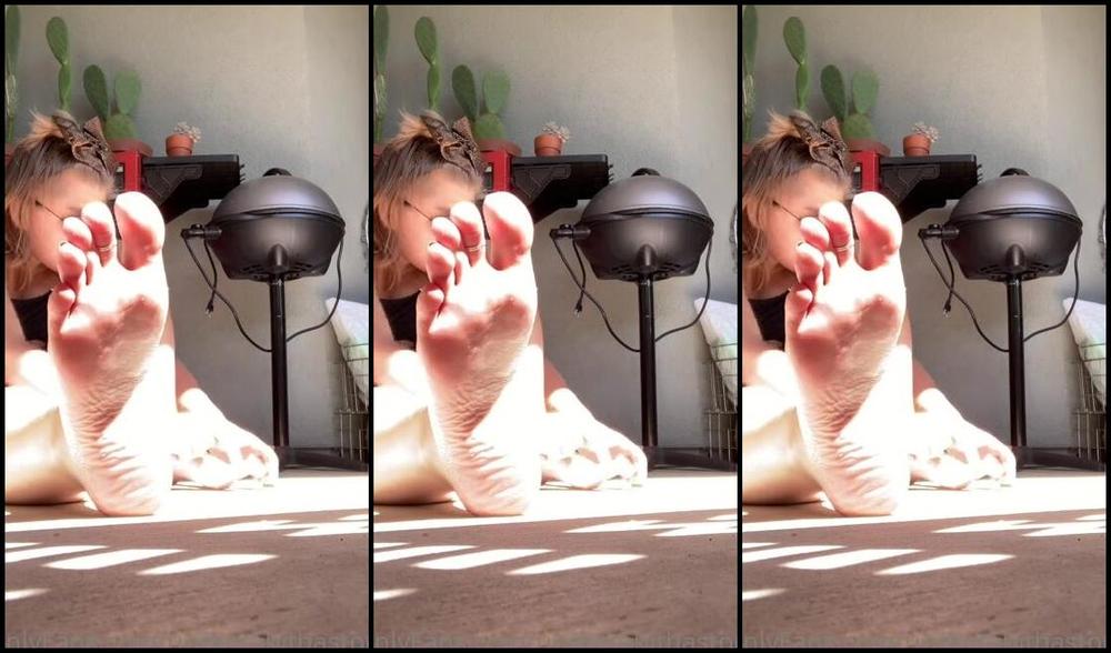 Tabitha Toes Nicknamed Tabithatoes 05 02 2021 Onlyfans Video One Of You Asked For This In Particular Sorry I Look Kinda Angry It Was