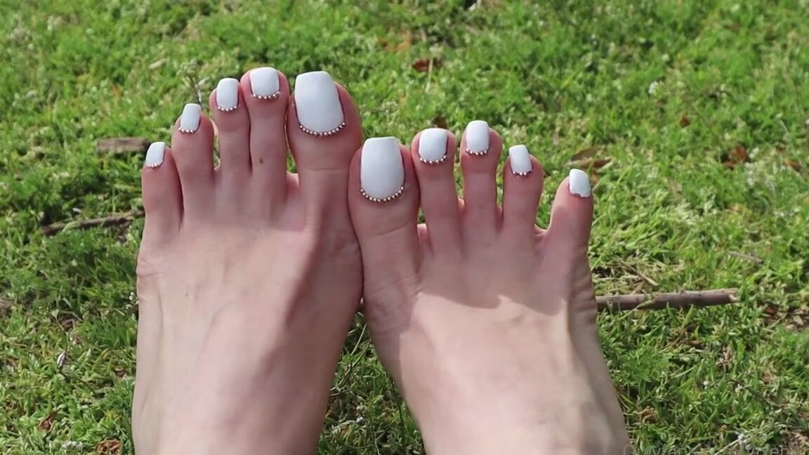 Vixenarches Onlyfans Video 21