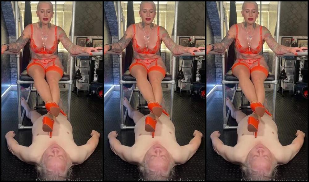 Mistress Ava Von Medisin Aka Avavonmedisin Onlyfans I M Going To Walk All Over You Highheel Trampling I Love A Human Rug