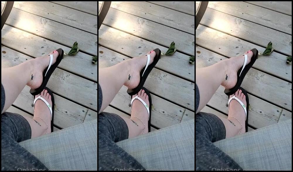 Sloans Paws Nicknamed Sloan Paws 07 06 2020 Onlyfans Video How About A Little Slo Mo Flip Flop Action Mesmerized Yet