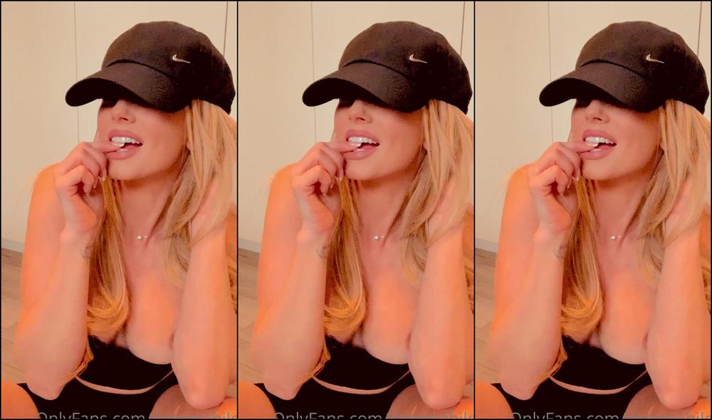 Gemmahiles Love Teasing You Do You Think You Could Handle Me