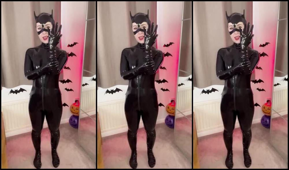 Abby Addison Nicknamed Abbyaddison Onlyfans 10 30 2023 Watch Me Strip My Latex Catsuit Off