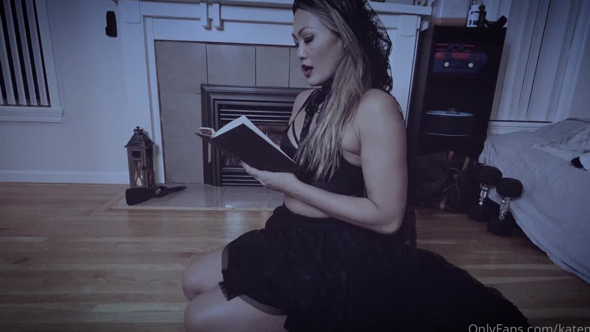 Katemaxx 1119458012 10 22 2020 A Preview Of This Vampire 69 And Oral Sex Vid W Overlairbee Check Your Inbox For