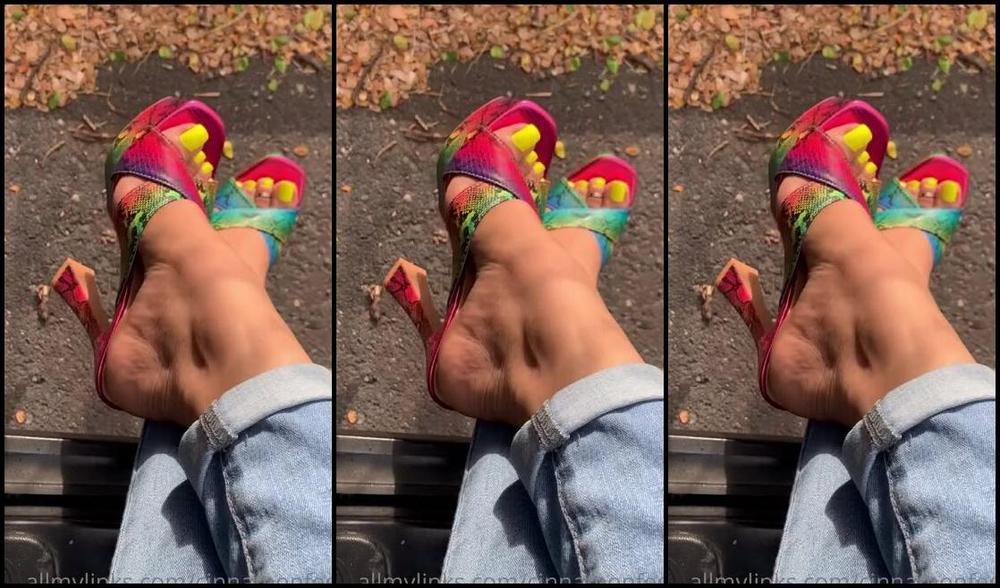 Goddess Cinnamon Aka Cinnamonfeet2 Onlyfans Take Me To A Place Where We Can Have Some Fun My Feet Wanna Play With You